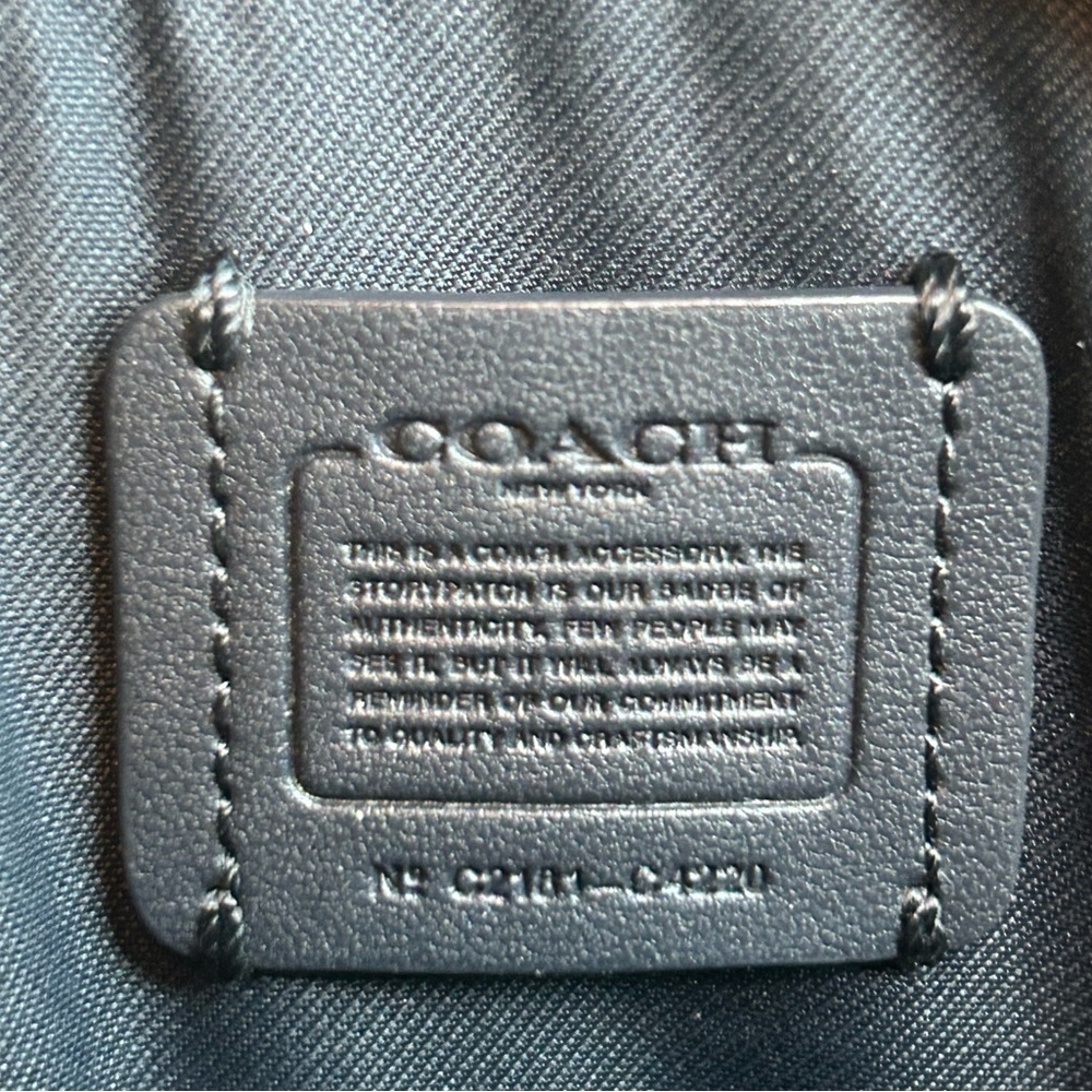 Coach Beach Postcard Circle Coin Purse C4220 - Picture 13 of 14